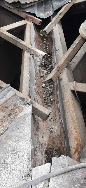 dot-nha-do-mang-xoi-bi-thung-tai-tphcm